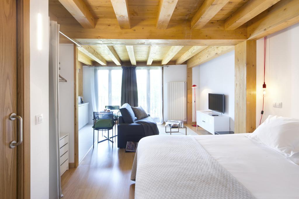 La Casa De Santa Maria Estudios Vitoria-Gasteiz Bagian luar foto