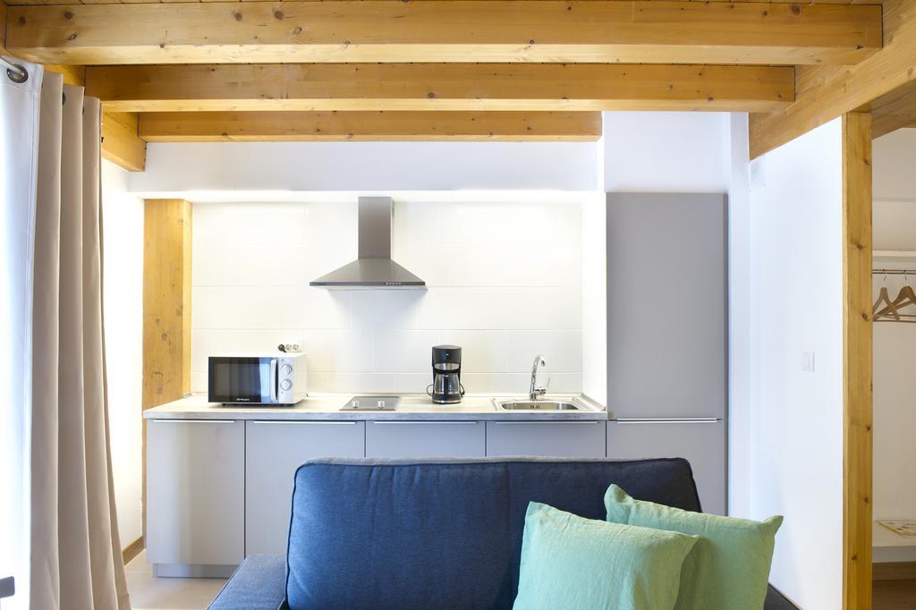 La Casa De Santa Maria Estudios Vitoria-Gasteiz Bagian luar foto