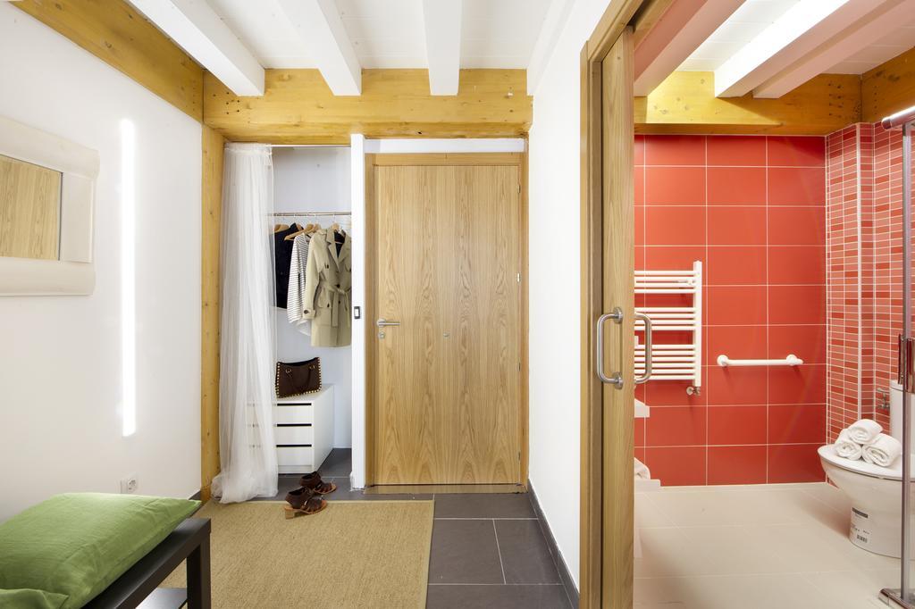 La Casa De Santa Maria Estudios Vitoria-Gasteiz Bagian luar foto