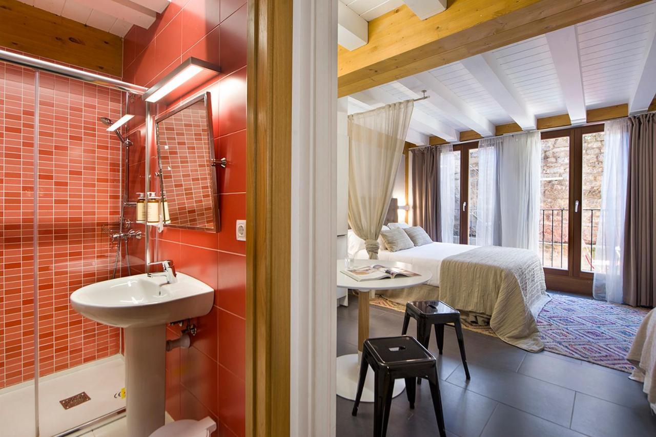 La Casa De Santa Maria Estudios Vitoria-Gasteiz Bagian luar foto